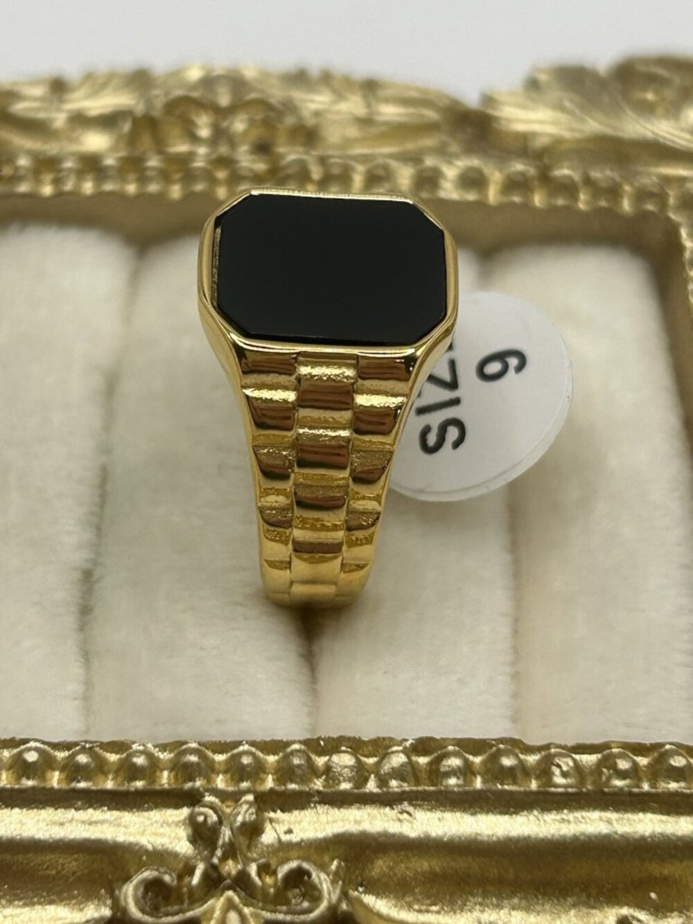 Vintage NOS Gold Tone Signet Ring Size 9 Unisex Jewelry Black Center Chunky New - Picture 6 of 13